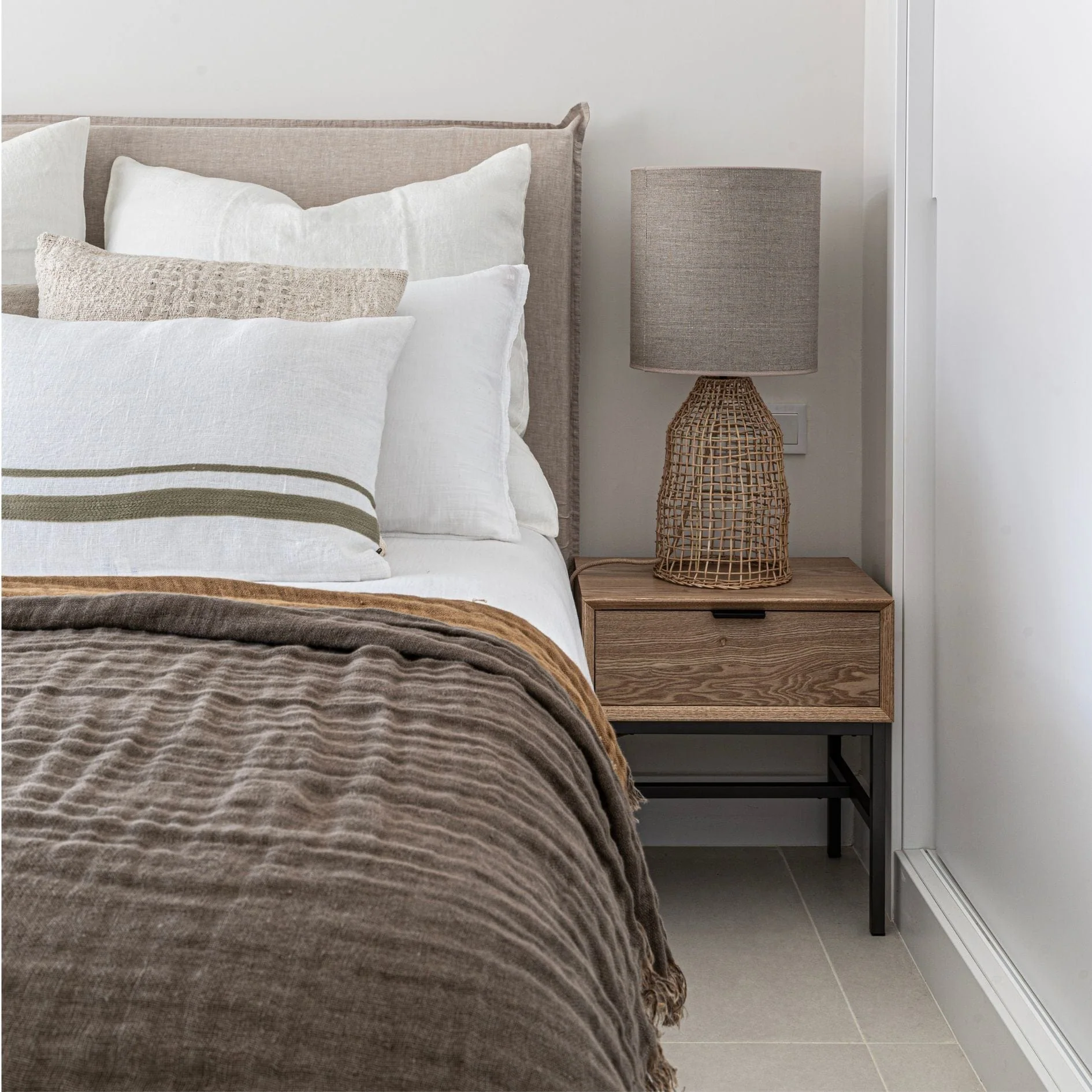 Bali Table Lamp | Natural - Image 2