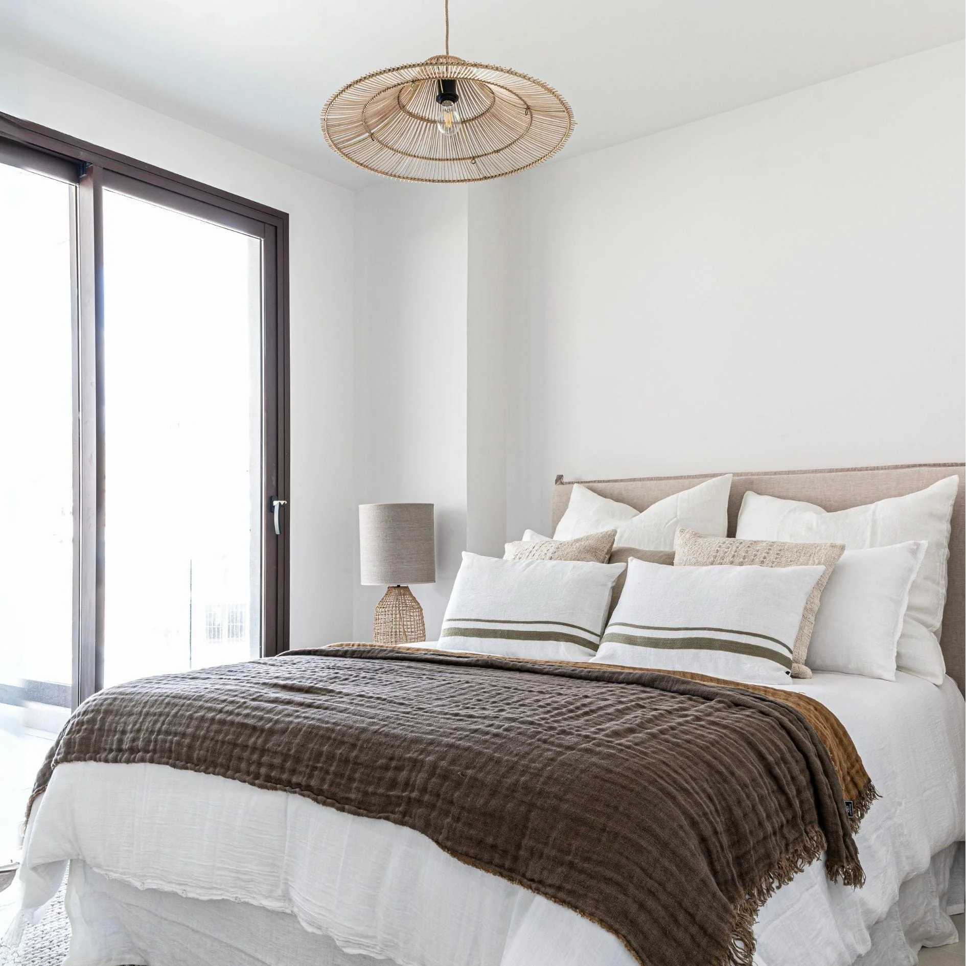 Bali Table Lamp | Natural - Image 3