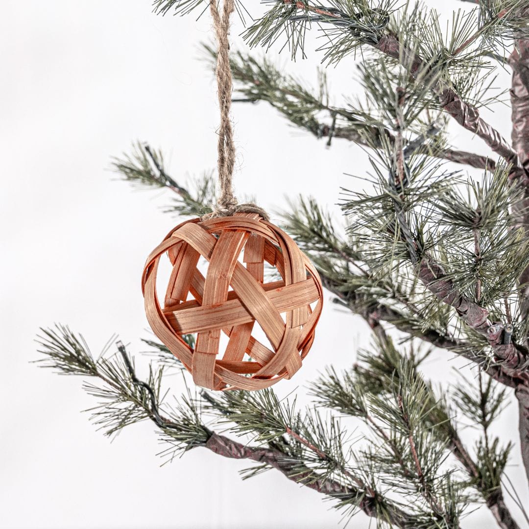 Bamboo Christmas Ball | Oatmeal - Image 2