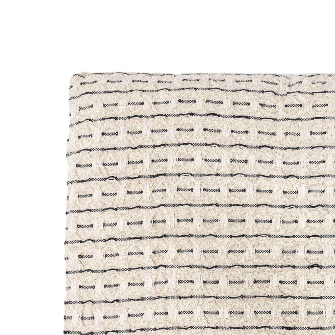 Fouta Throw Dotted Line | Natural/Black 130x180cm - Image 6