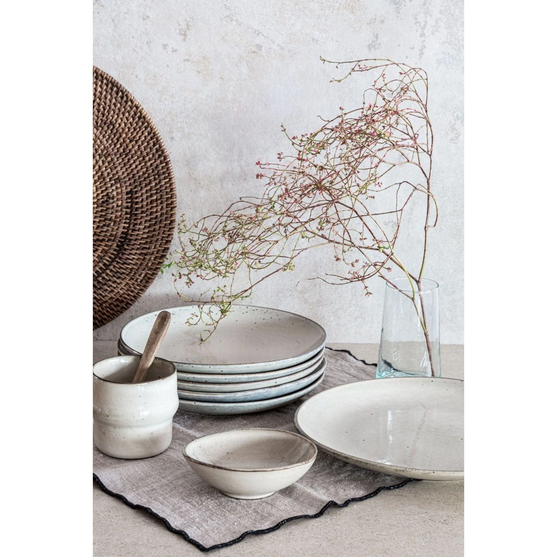 Lake Stoneware Plate | Grey 27x3.5cm - Image 3
