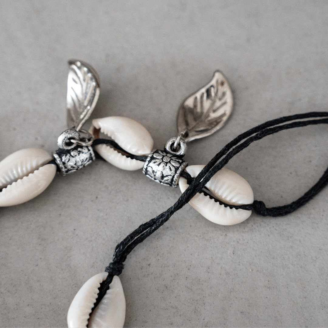 Seashell Anklet | Black - Image 2